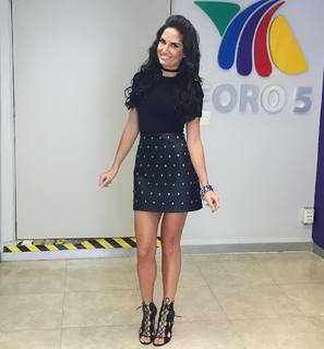 Joanna Vega-Biestro feet photo 16