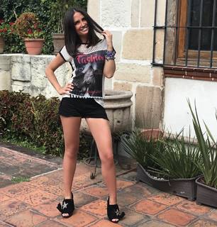 Joanna Vega-Biestro feet photo 12