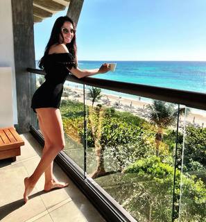 Joanna Vega-Biestro feet photo 16