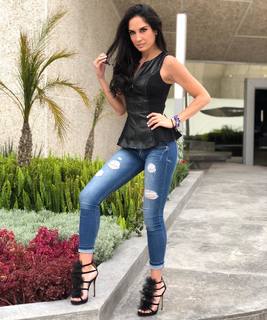 Joanna Vega-Biestro feet photo 18