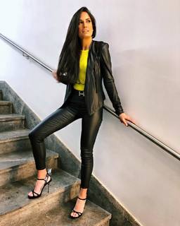 Joanna Vega-Biestro feet photo 10