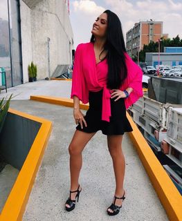 Joanna Vega-Biestro feet photo 1