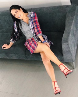Joanna Vega-Biestro feet photo 17