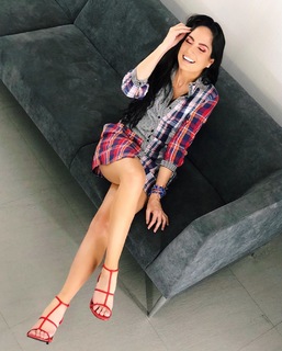 Joanna Vega-Biestro feet photo 15