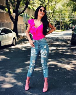 Joanna Vega-Biestro feet photo 8