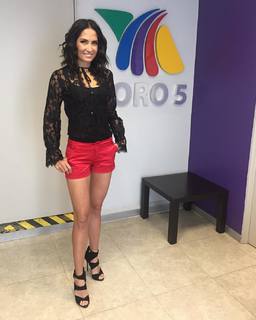 Joanna Vega-Biestro feet photo 8
