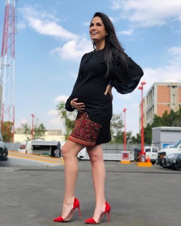 Joanna Vega-Biestro feet photo 7