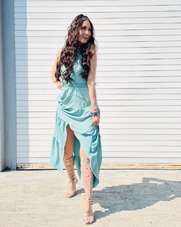 Joanna Vega-Biestro feet photo 1