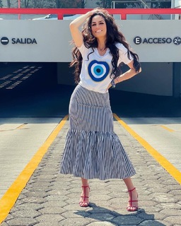 Joanna Vega-Biestro feet photo 9