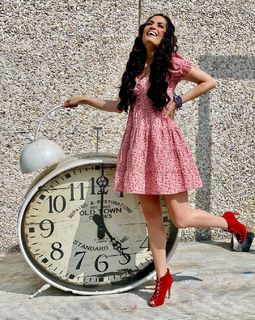 Joanna Vega-Biestro feet photo 5