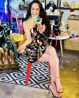 Joanna Vega-Biestro feet photo 9