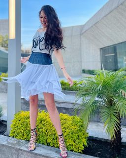 Joanna Vega-Biestro feet photo 1