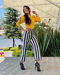 Joanna Vega-Biestro feet photo 18