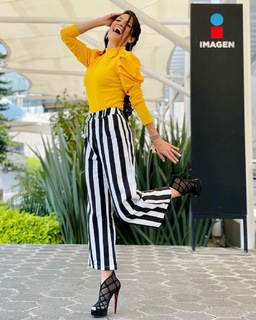Joanna Vega-Biestro feet photo 17