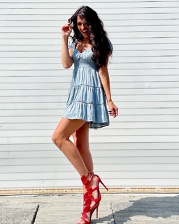 Joanna Vega-Biestro feet photo 14
