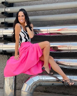 Joanna Vega-Biestro feet photo 5