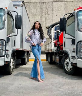 Joanna Vega-Biestro feet photo 17