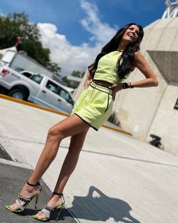 Joanna Vega-Biestro feet photo 3