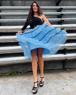 Joanna Vega-Biestro feet photo 6