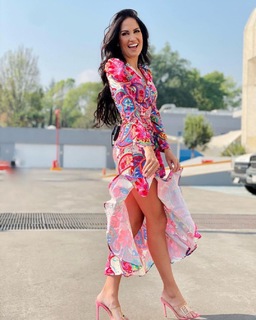 Joanna Vega-Biestro feet photo 11