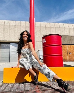 Joanna Vega-Biestro feet photo 1