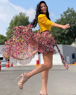 Joanna Vega-Biestro feet photo 12
