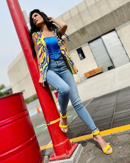 Joanna Vega-Biestro feet photo 9