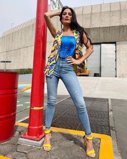 Joanna Vega-Biestro feet photo 6