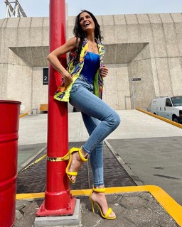 Joanna Vega-Biestro feet photo 5
