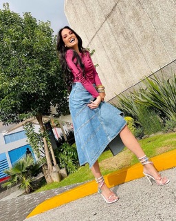 Joanna Vega-Biestro feet photo 8