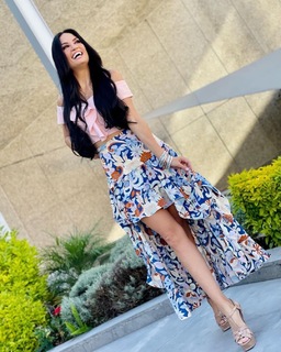 Joanna Vega-Biestro feet photo 14