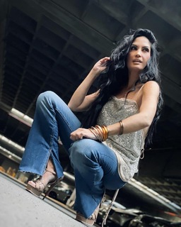Joanna Vega-Biestro feet photo 12