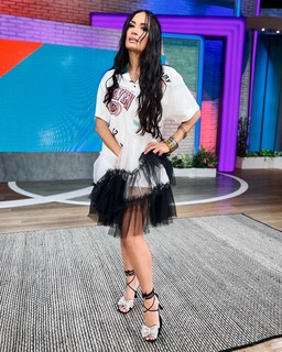 Joanna Vega-Biestro feet photo 12