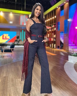 Joanna Vega-Biestro feet photo 1