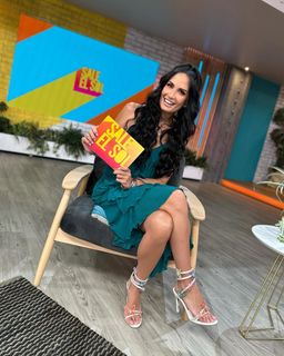 Joanna Vega-Biestro feet photo 11