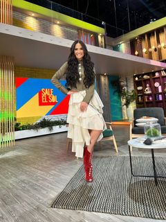 Joanna Vega-Biestro feet photo 9