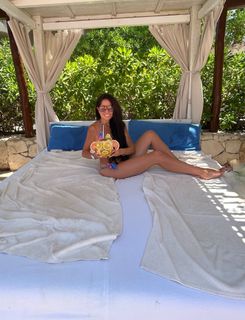 Joanna Vega-Biestro feet photo 11