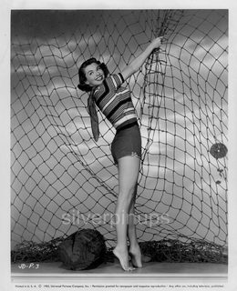 Joanne Dru feet photo 9