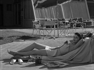 Joanne Dru feet photo 7