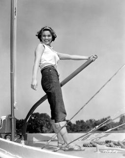 Joanne Dru feet photo 4