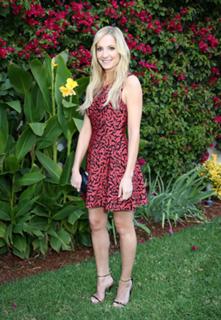 Joanne Froggatt feet photo thumbnail