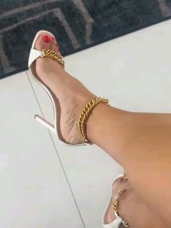 Joanne Mosconi feet photo 2