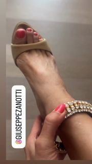 Joanne Mosconi feet photo 7