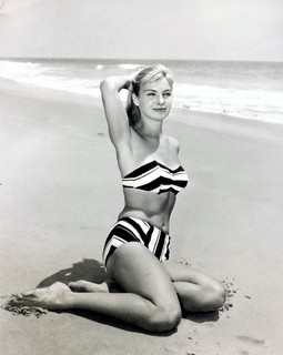 Joanne Woodward feet photo 20