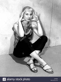 Joanne Woodward feet photo 19