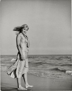 Joanne Woodward feet photo 11