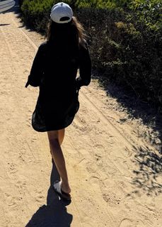 Jocelin Donahue feet photo 4