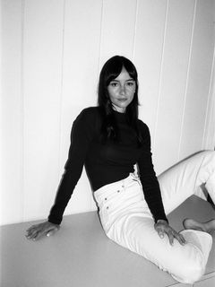 Jocelin Donahue feet photo 1
