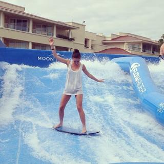 Jocelyn Hudon feet photo thumbnail