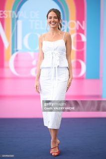 Jocelyn Hudon feet photo thumbnail